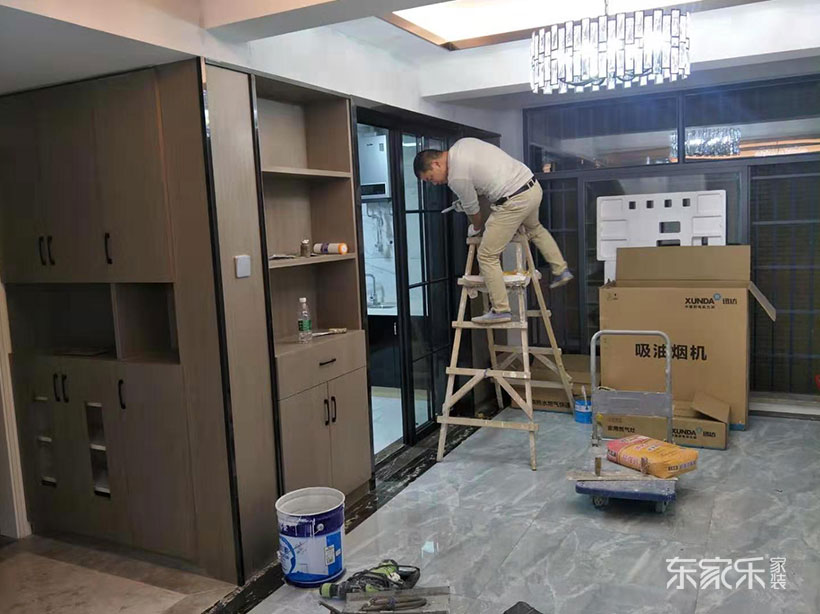 湘潭中央一品96平米現(xiàn)代風格裝修案例