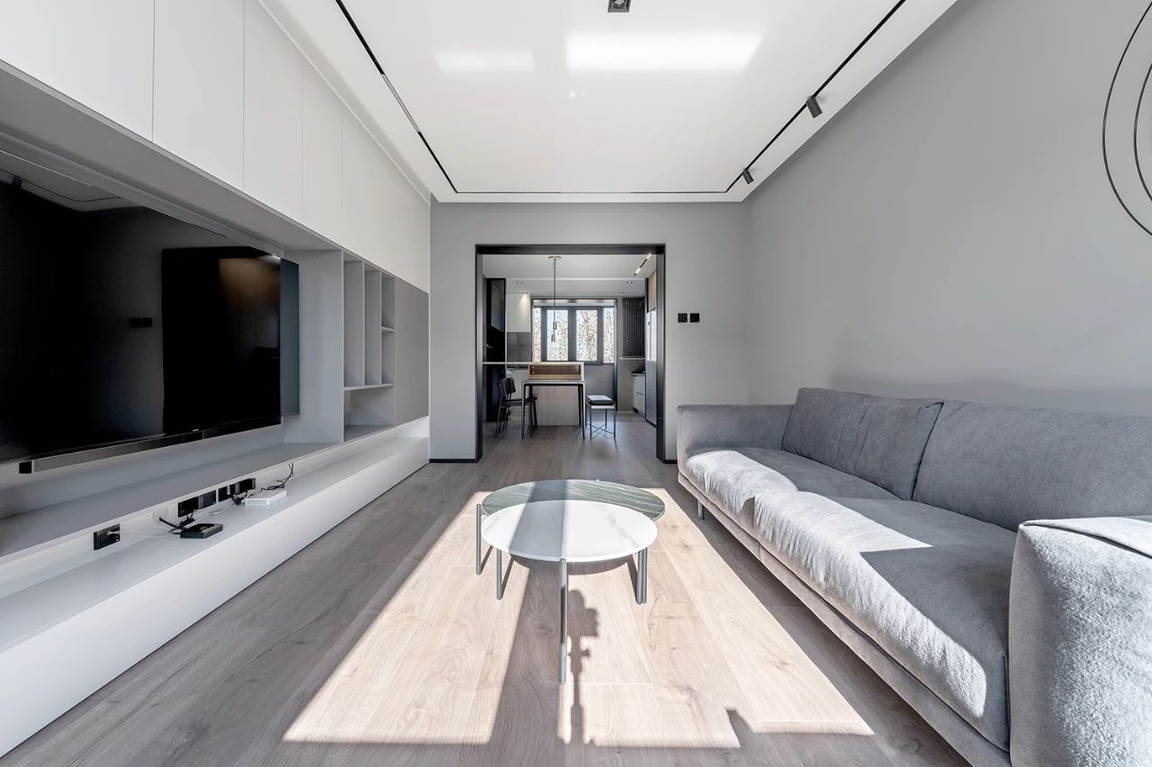 98平現(xiàn)代風格大平層裝修，戶型通透