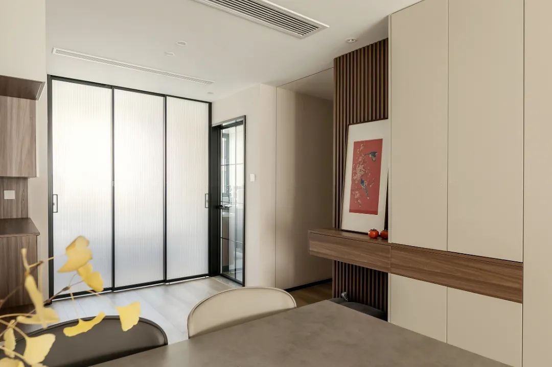 廣澤上苑-105㎡現(xiàn)代奶油風(fēng)三居，夢想中柔軟又宜居的家！