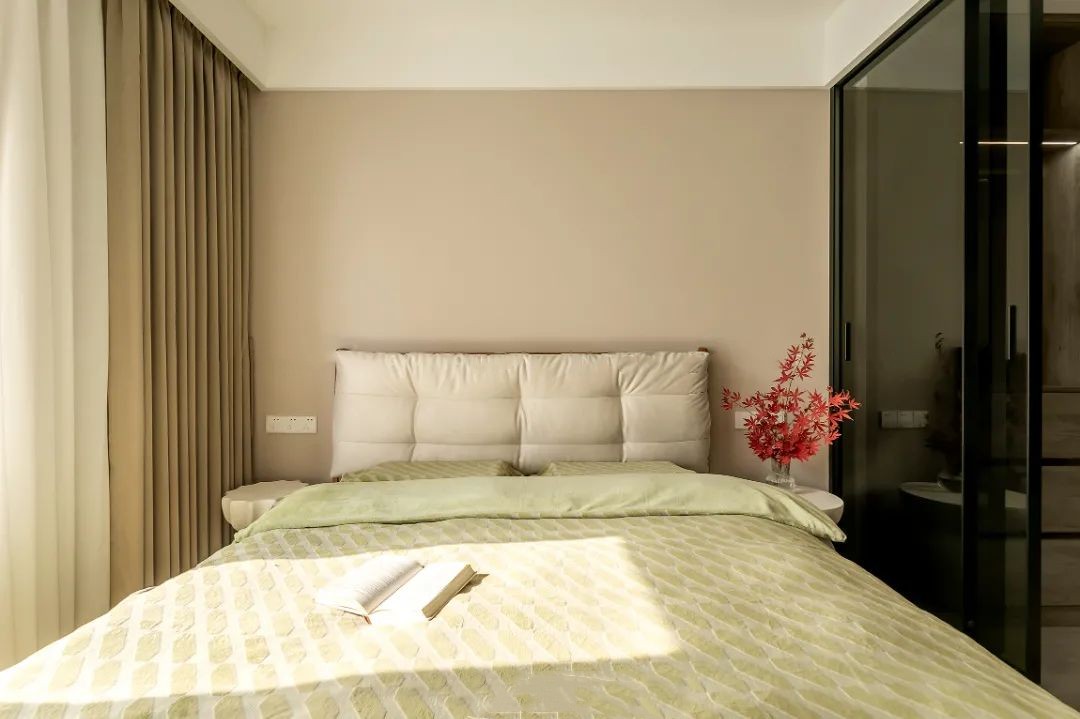 廣澤上苑-105㎡現(xiàn)代奶油風(fēng)三居，夢想中柔軟又宜居的家！